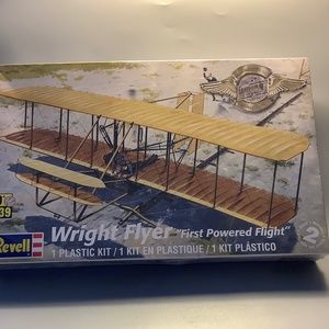 Wright Flyer sealed Model Plane 85-5243 NIB Vintage Collectible Great Gift!